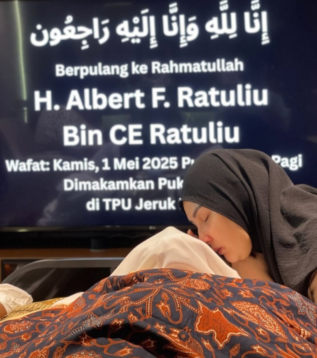 Kabar Duka, Ayahanda Mona Ratuliu Meninggal Dunia