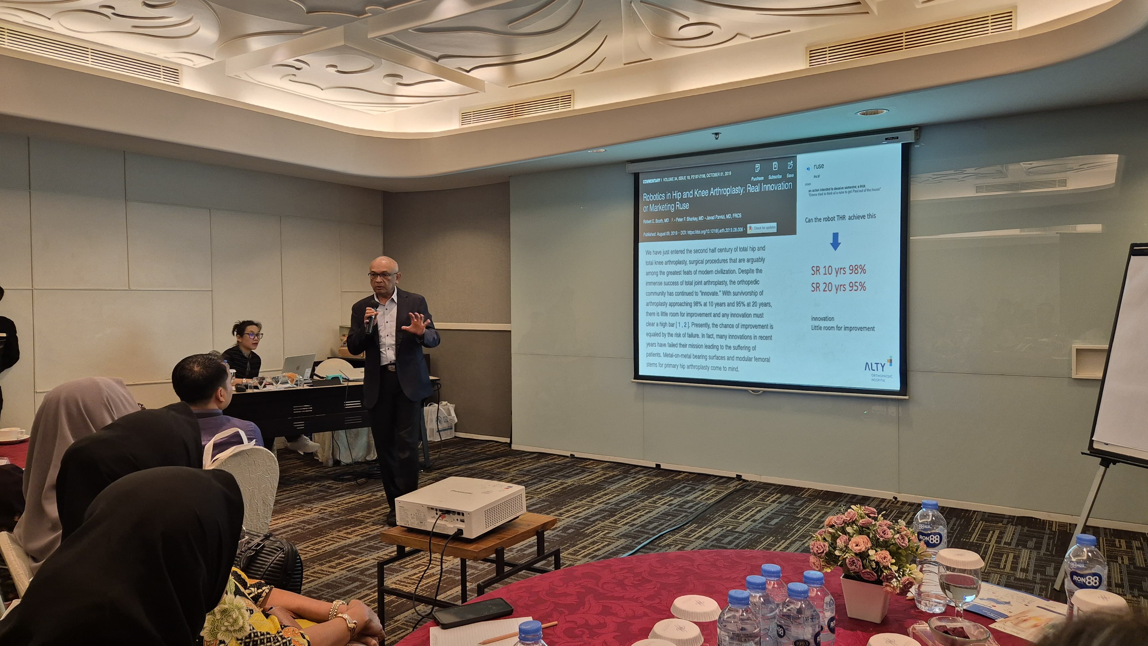 Medical Concierge Asia Gelar Seminar Metode Operasi Pinggul Minim Invasif DAA di Jakarta