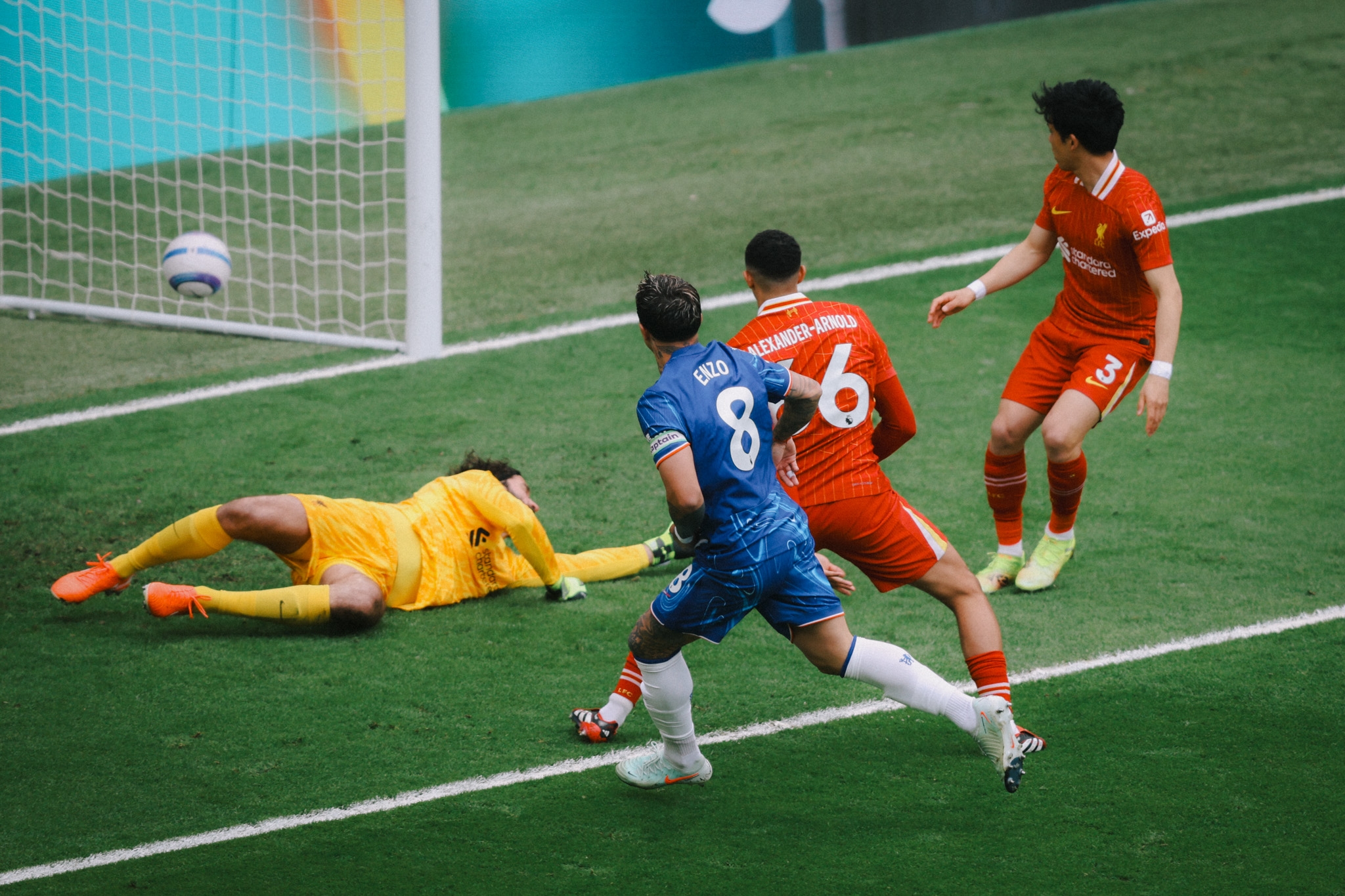 Hasil Lengkap Liga Inggris: Liverpool Kalah di Kandang Chelsea, Man United Makin Terbenam