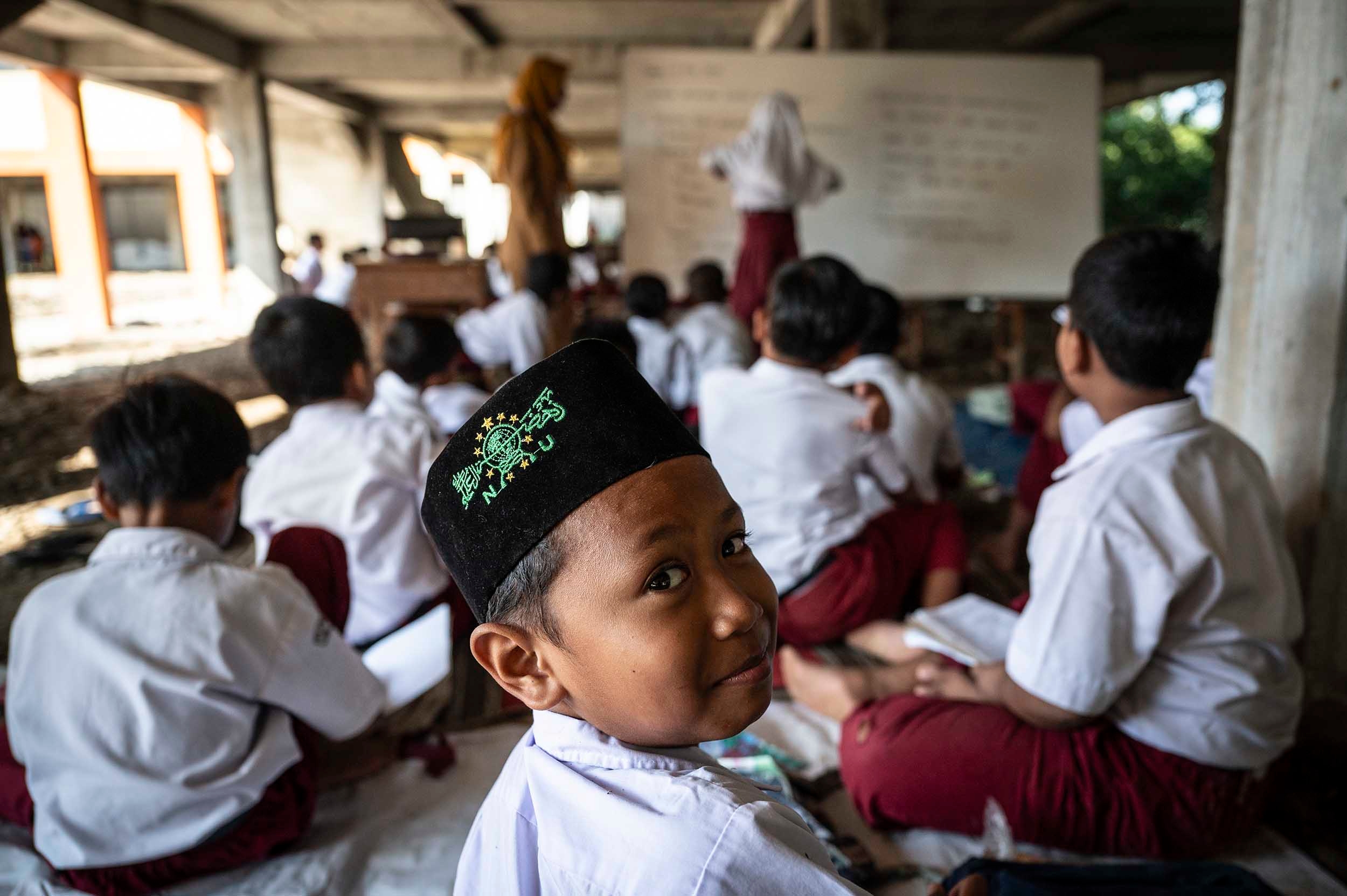 Menurut Rimpela, Kebijakan Apa yang Dapat Diambil oleh Sekolah untuk Mempromosikan School Well-Being yang Efektif di Kalangan Siswa?