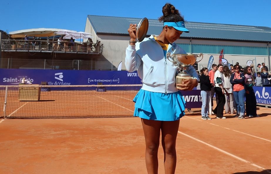 Juara di Saint-Malo, Naomi Osaka Raih Trofi Pertama Sejak Jadi Ibu