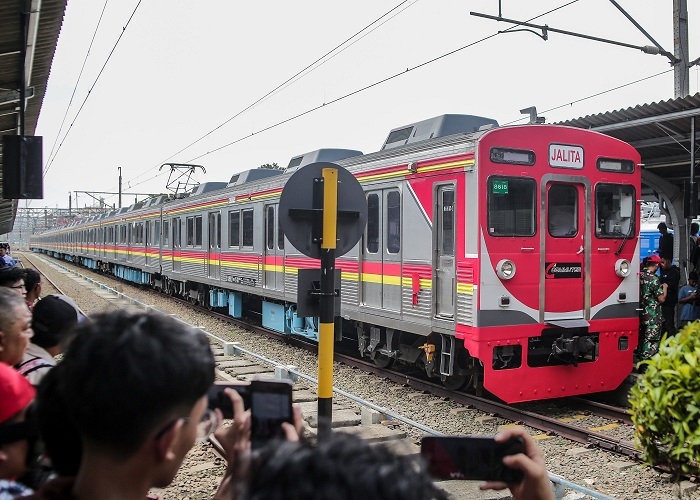 Warga Bisa Nikmati Akses Baru, Stasiun Tanjung Barat Kini Terhubung Langsung dengan Apartemen