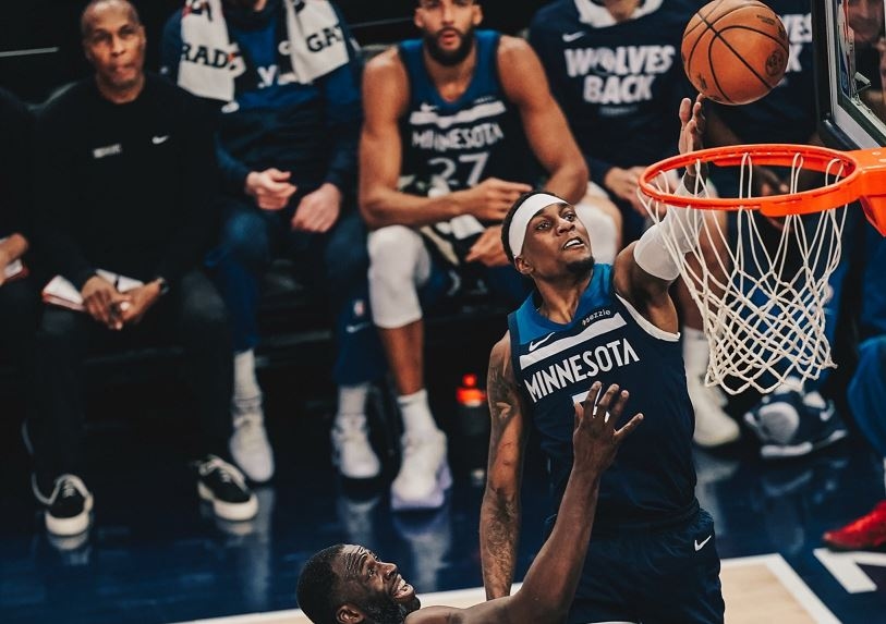 Play-off NBA: Bangkit di Kuarter Terakhir, Minnesota Timberwolves Taklukkan Golden State Warriors