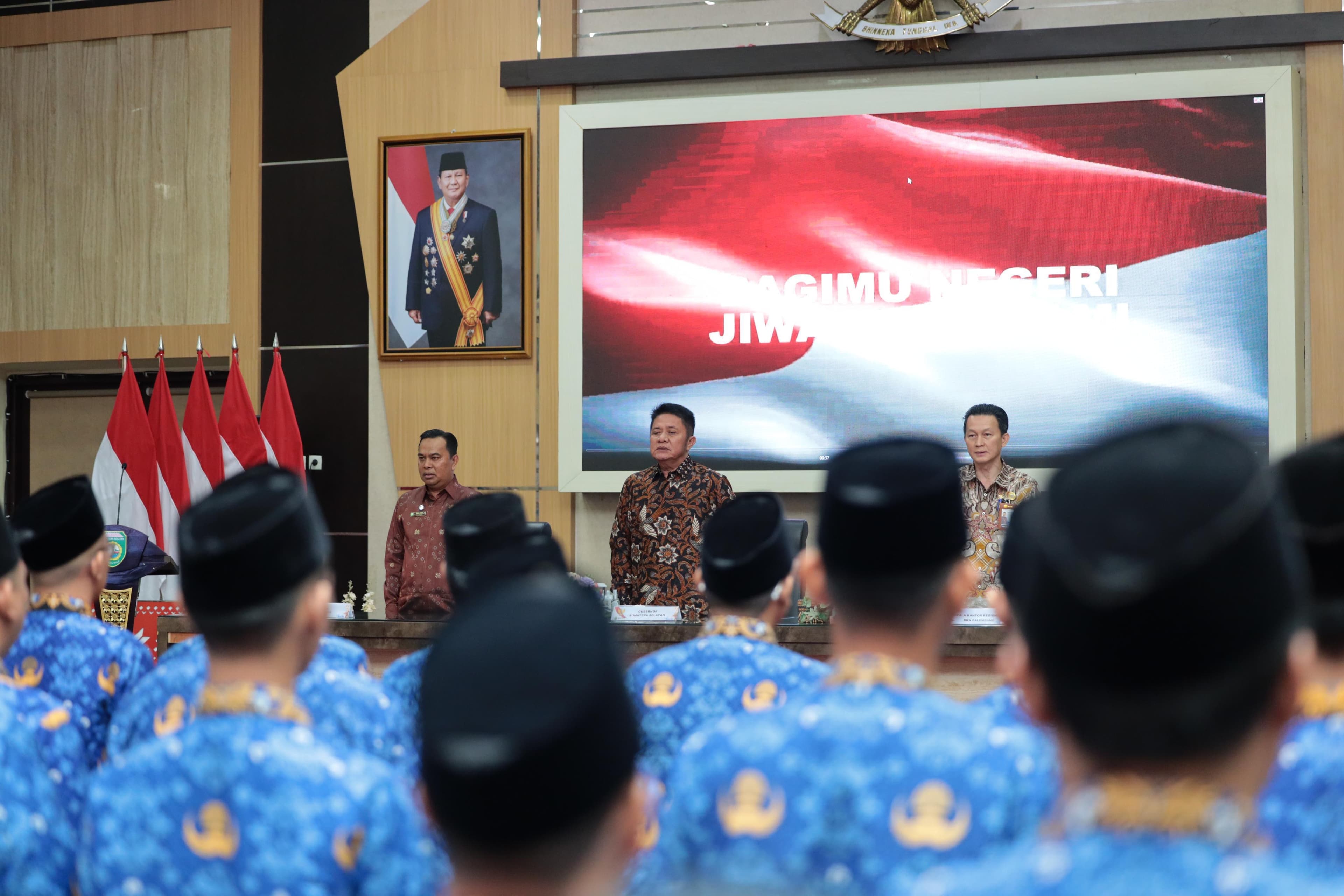 Gubernur Herman Deru Lantik 101 CPNS Formasi 2024: Tekankan Integritas dan Pelayanan untuk Masyarakat