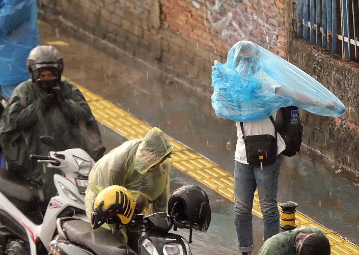 Cuaca Jakarta Hari Ini: Sejumlah Wilayah dan Penyangga Diprediksi Hujan Ringan hingga Lebat