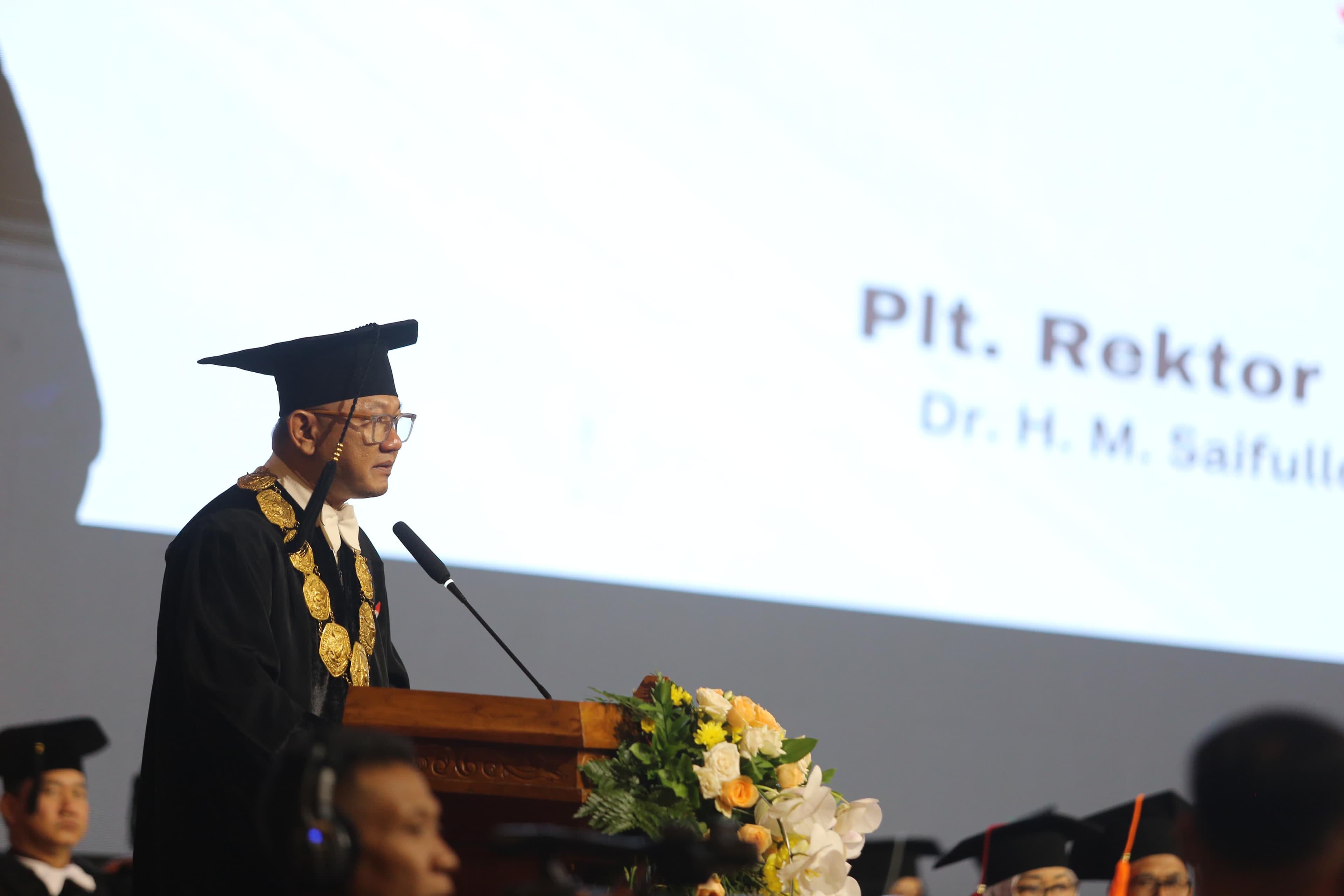 Bekali Lulusan Moestopo, Plt Rektor Tekankan Integritas, Profesionalisme, dan Jiwa Wirausaha