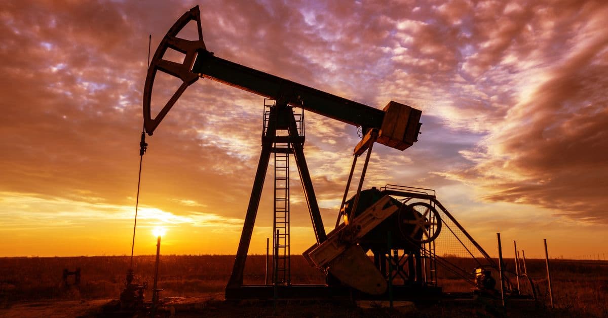 Harga Minyak Melonjak akibat Eskalasi Perang Timur Tengah, Brent Tembus USD115