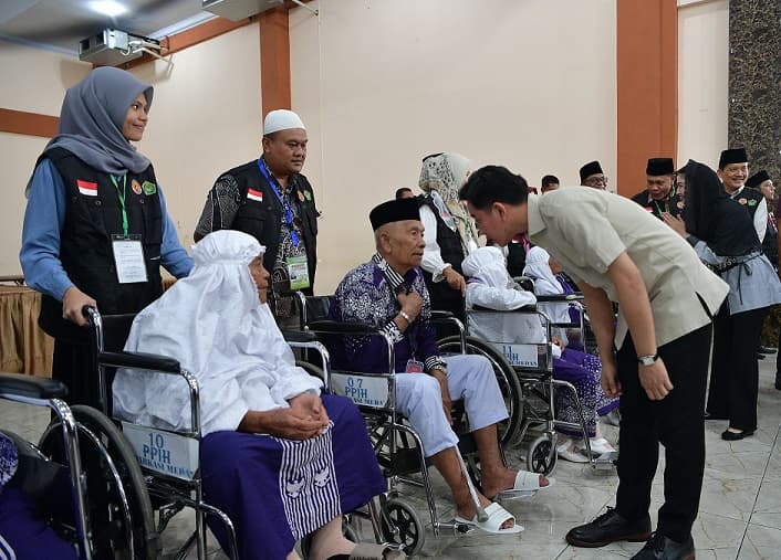 Wapres: Petugas Harus Prioritaskan Layanan Jemaah Haji Lansia