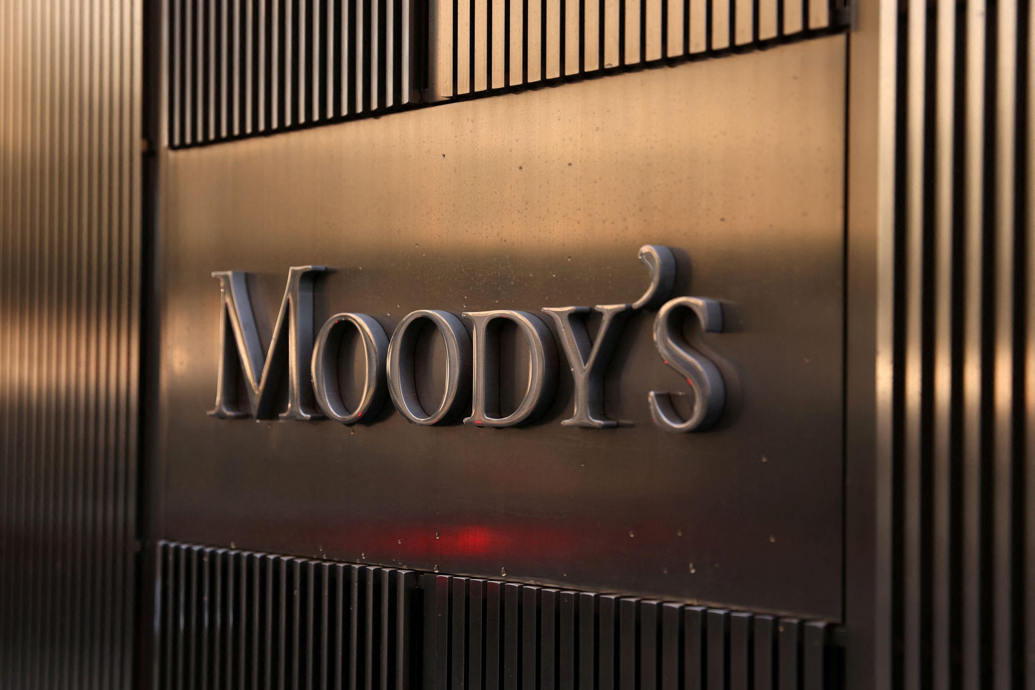 Moody’s Turunkan Peringkat Kredit AS, Ketahanan Ekonomi Amerika Dipertanyakan