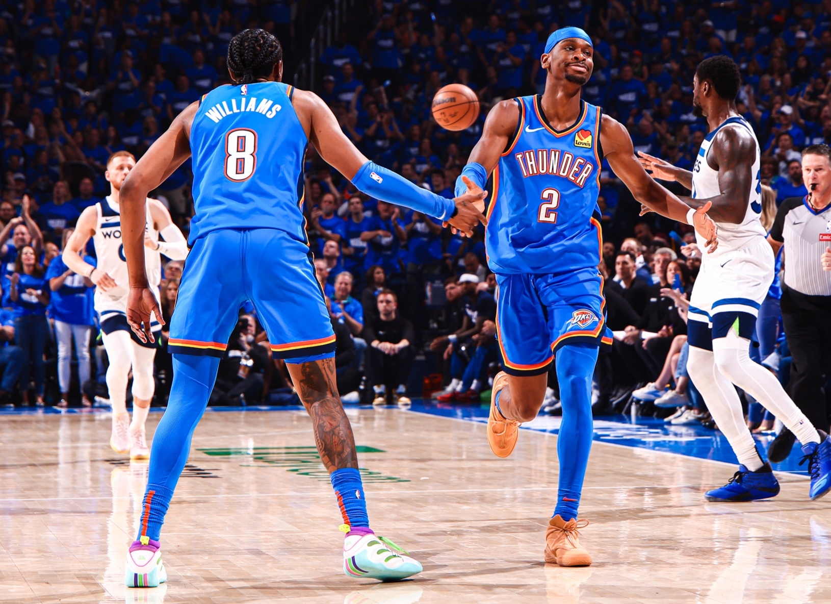 NBA Hari Ini: Hantam Dallas Mavericks, Oklahoma City Thunder Raih 14 Kemenangan Beruntun