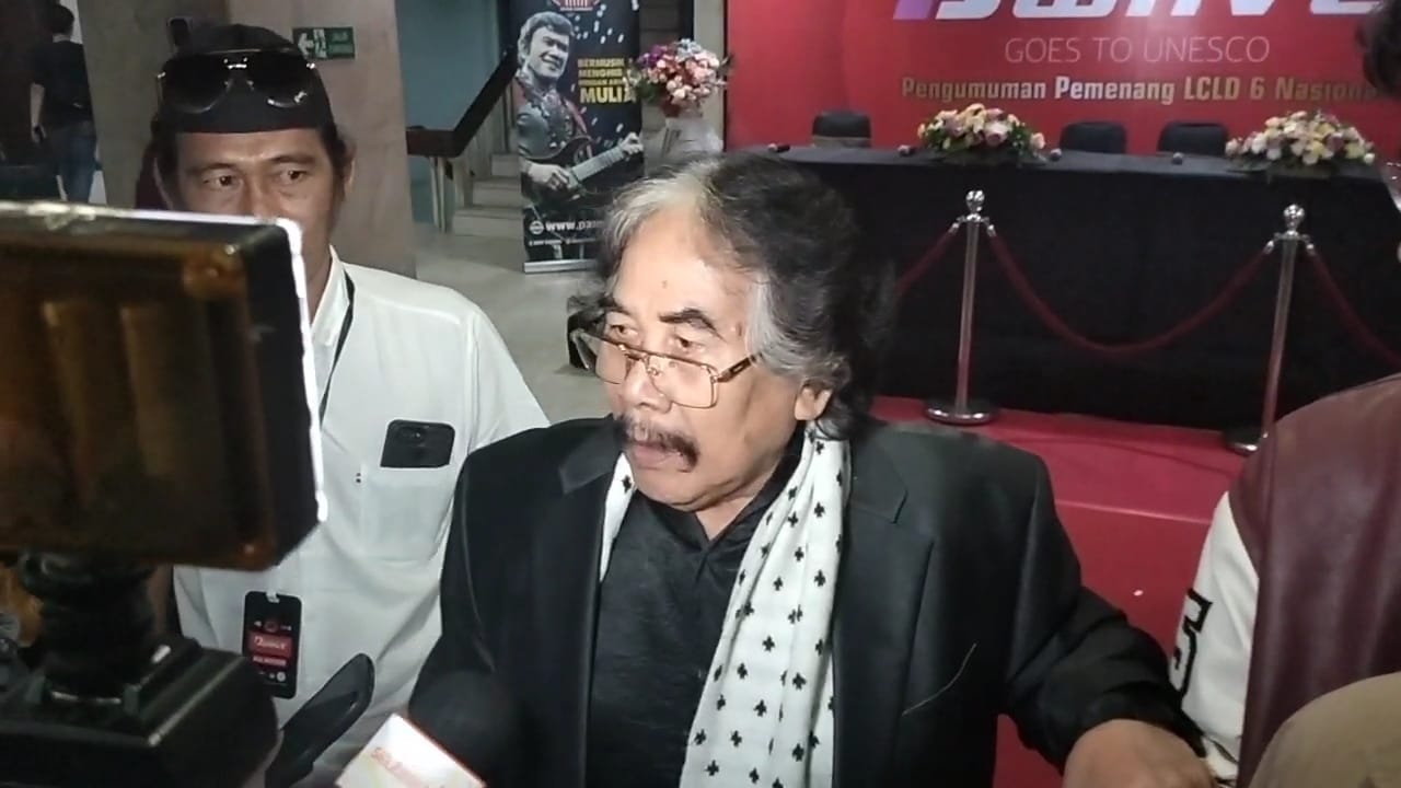 Beri Pantun, Jaja Miharja: Kalau Hidup Mau Berkah, Banyak Sedekah