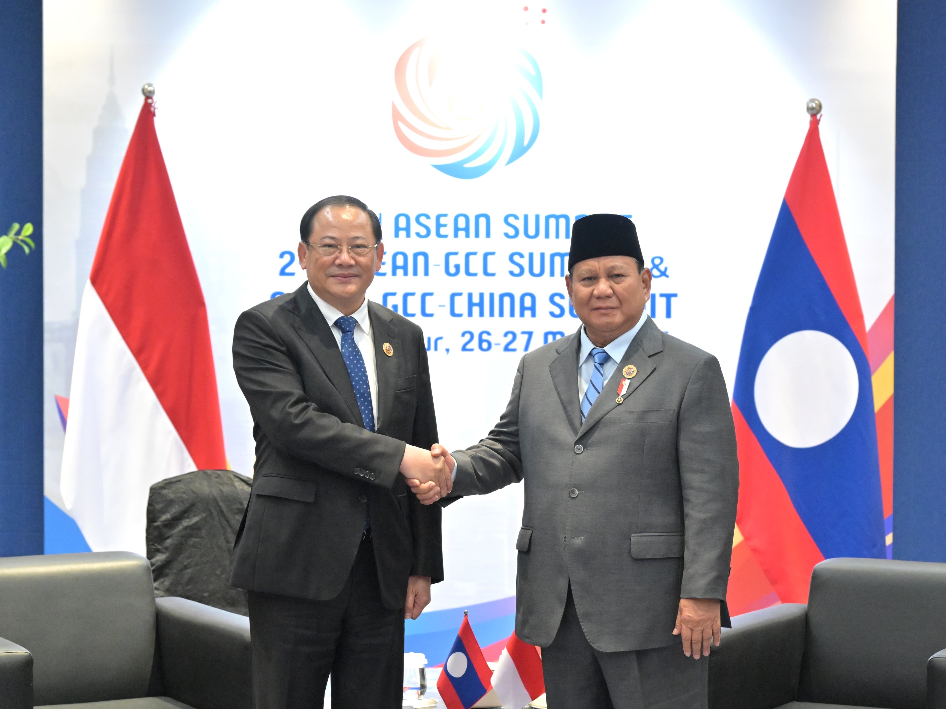 Prabowo Bertemu PM Laos di Sela KTT ASEAN, Dorong Peningkatan Volume Perdagangan