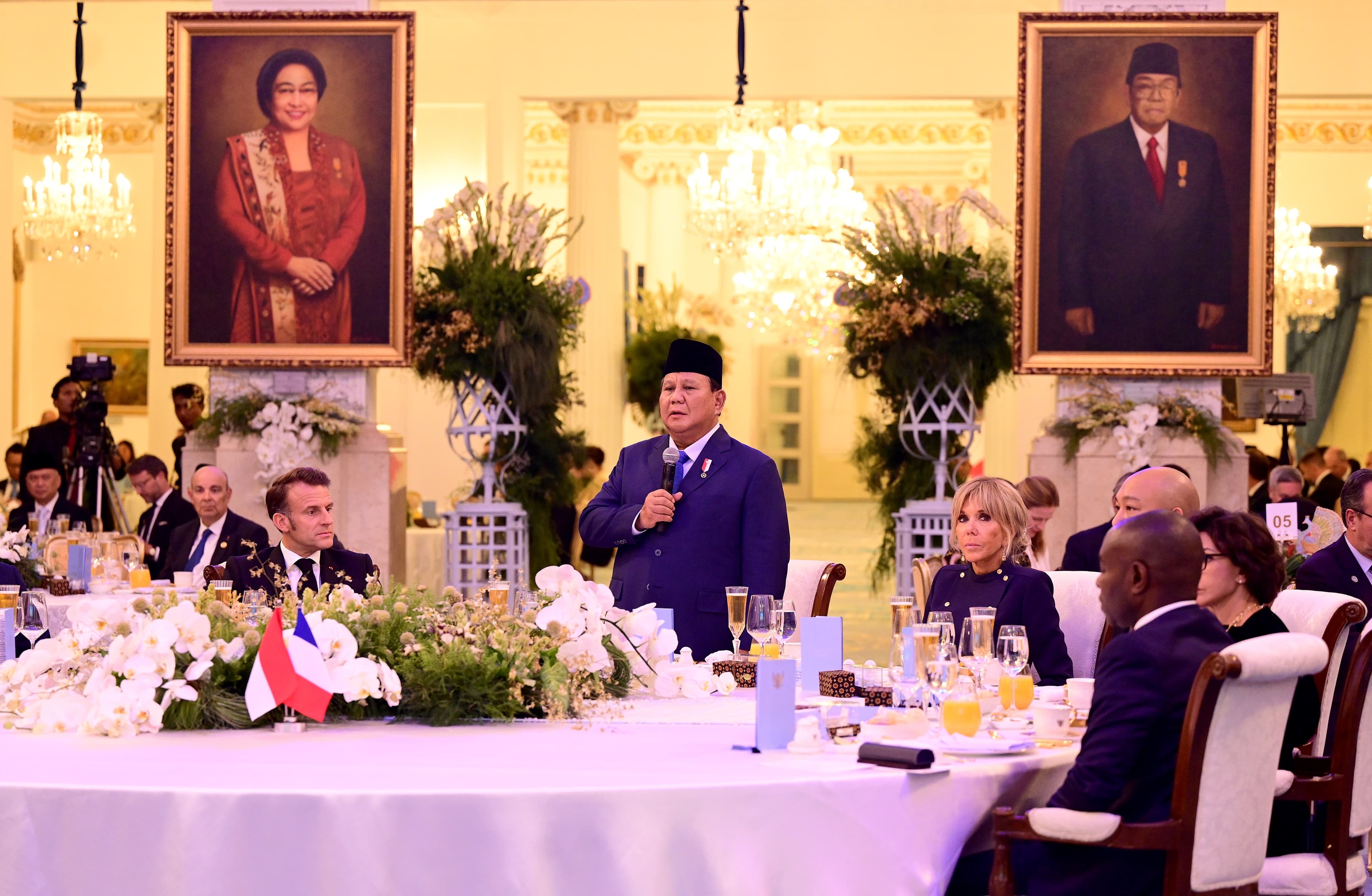 Prabowo dan Macron Rayakan Persahabatan Dua Negara Lewat Jamuan Kenegaraan