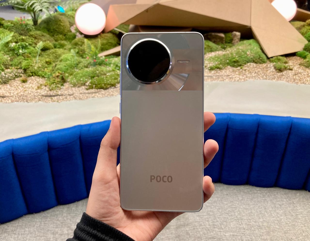 Bongkar Teknologi POCO F7 Ultra dan F7 Pro, Desain dan Performa Canggih!