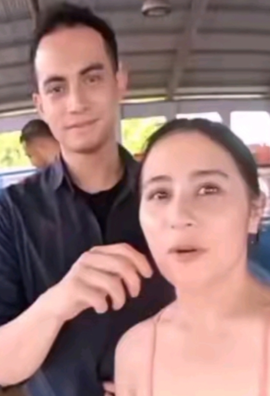 Kritikan Tajam Prilly Latuconsina Atas Sikap Anggota Dewan Soal Kenaikan Tunjangan