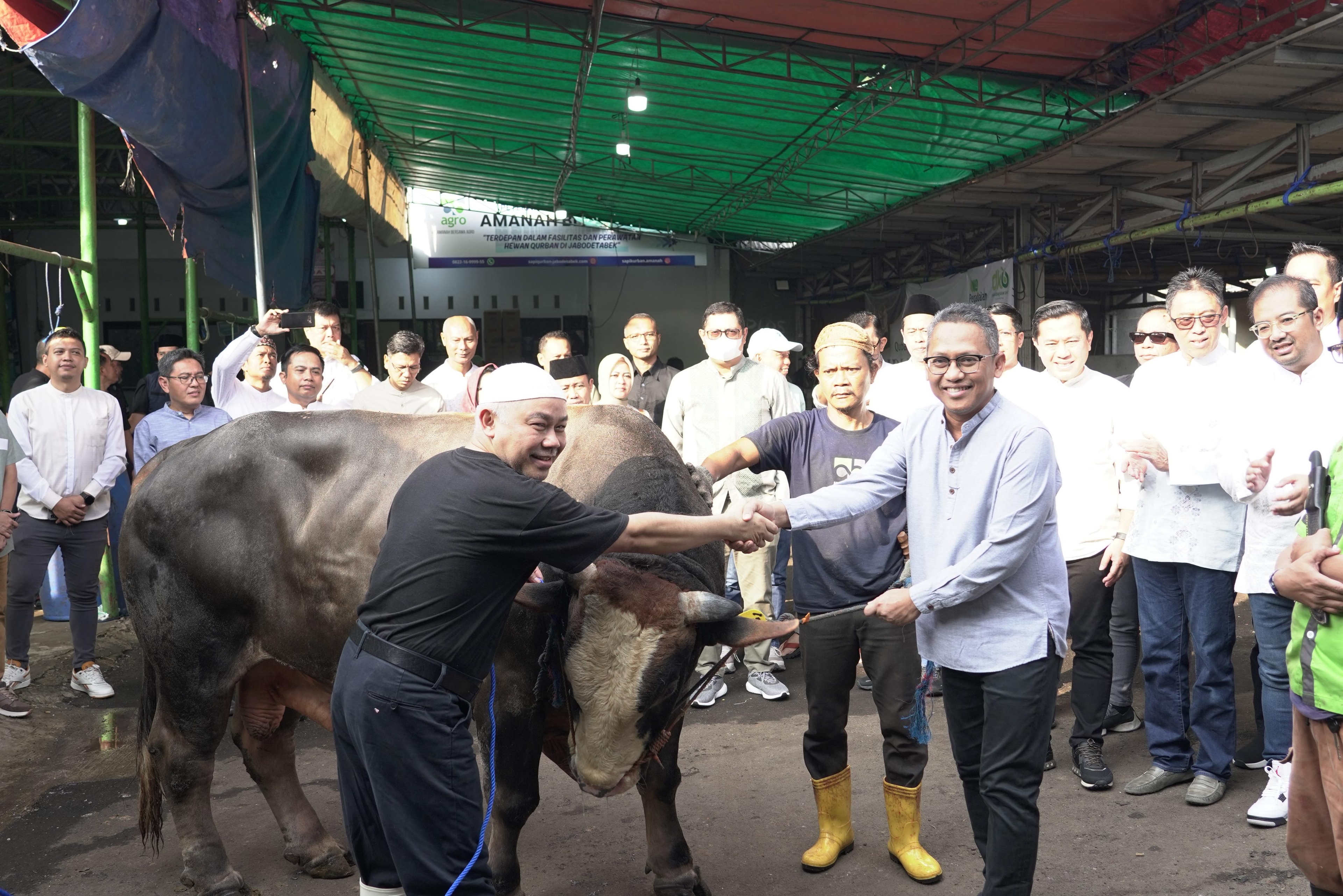 Hari Raya Idul Adha: PT Pegadaian Salurkan Ratusan Hewan Kurban untuk Masyarakat