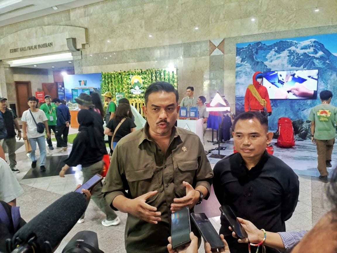 UMKM Kuasai 75% Pasar Peralatan Outdoor, Menteri Maman Optimis Mampu Tembus Pasar Global