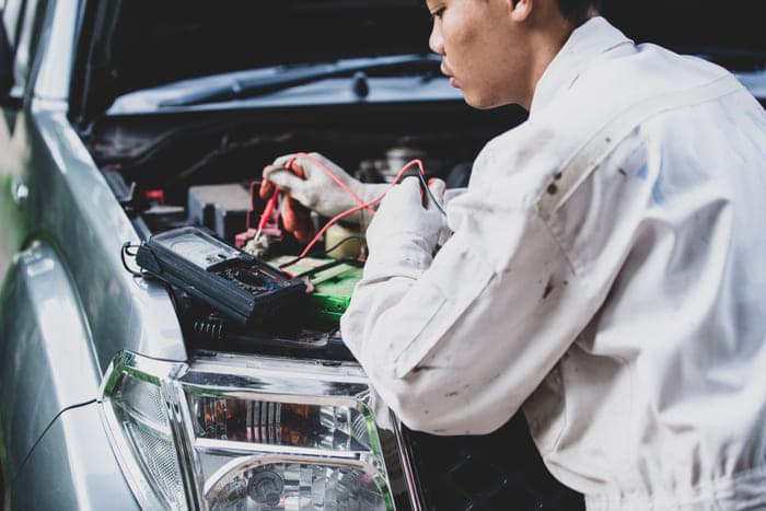 Jelaskan Fungsi Relay pada Sistem Kelistrikan Kendaraan Sepeda Motor atau Mobil Secara Umum