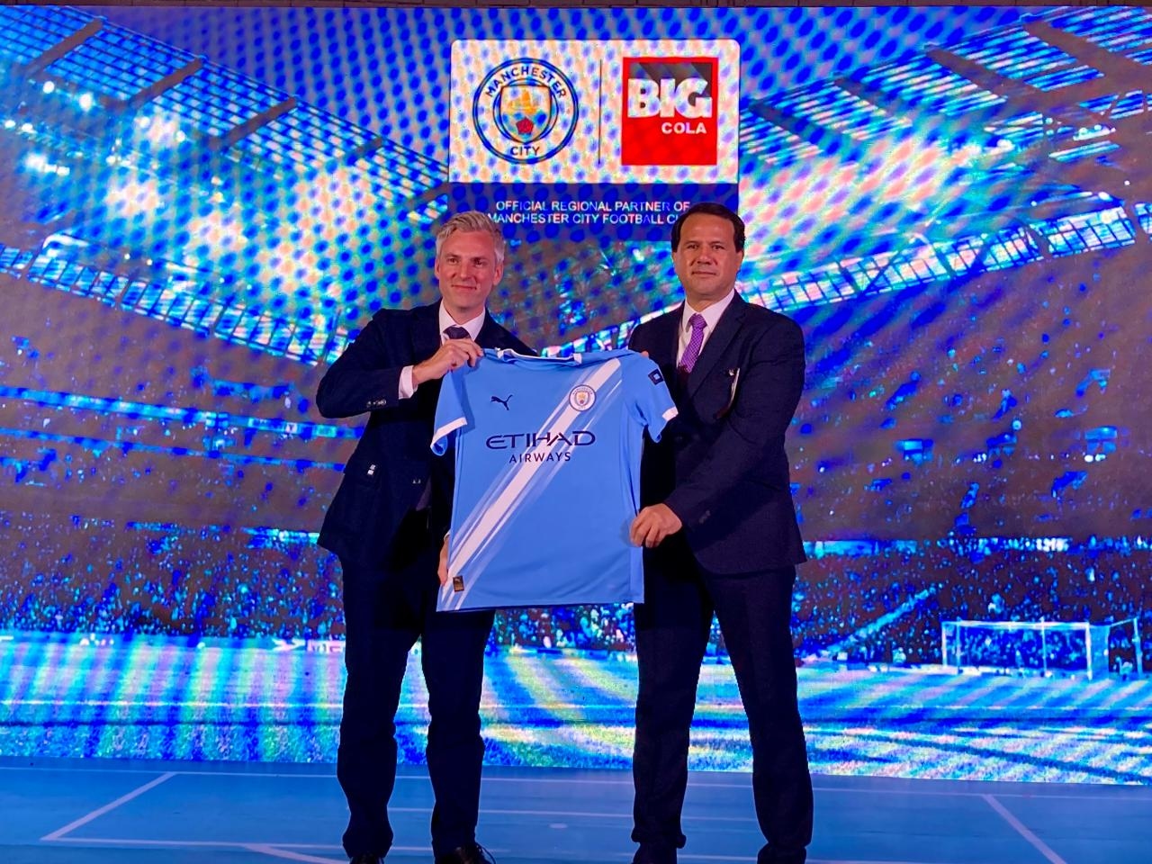 Big Cola Jalin Kerja Sama dengan Manchester City untuk Perkuat Posisi di Pasar Minuman Indonesia