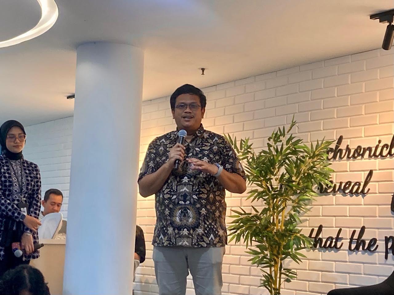 Kasus Tambang Papua Jadi Sorotan, Pemerintah Akui Sulit Bedakan Gambar AI dan Asli