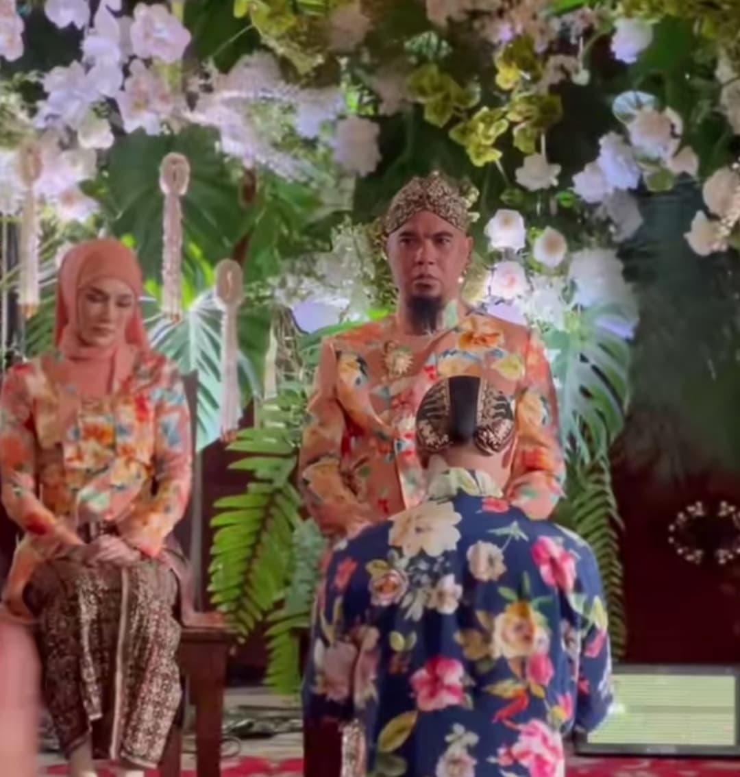 Pesan Ahmad Dhani di Prosesi Siraman Al Ghazali