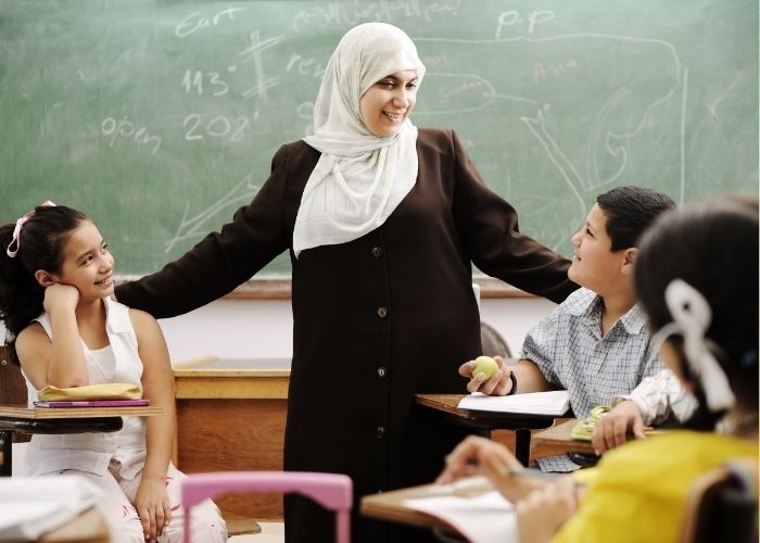 Manakah dari Berikut Ini yang Bukan Merupakan Komponen dari Model Experiential Learning Kolb?