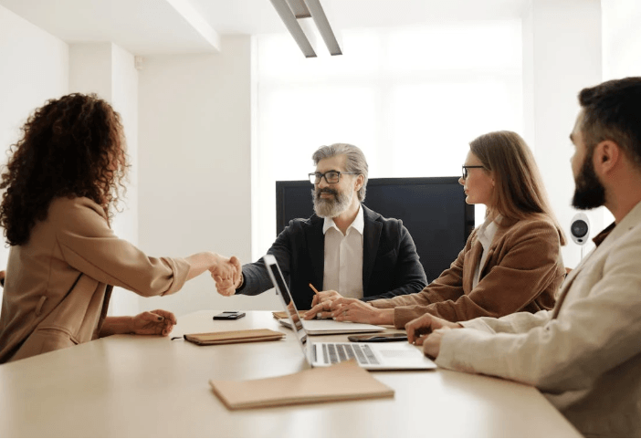 Banyak Diminati, Apa Saja Prospek Kerja Jurusan Komunikasi? Nomor 7 Memungkinan untuk Kerja dari Rumah