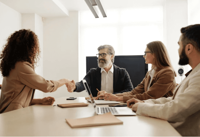 Banyak Diminati, Apa Saja Prospek Kerja Jurusan Komunikasi? Nomor 7 Memungkinan untuk Kerja dari Rumah