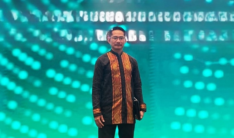 Ketika Algoritma Membentuk Budaya: Ancaman AI terhadap Jati Diri Manusia