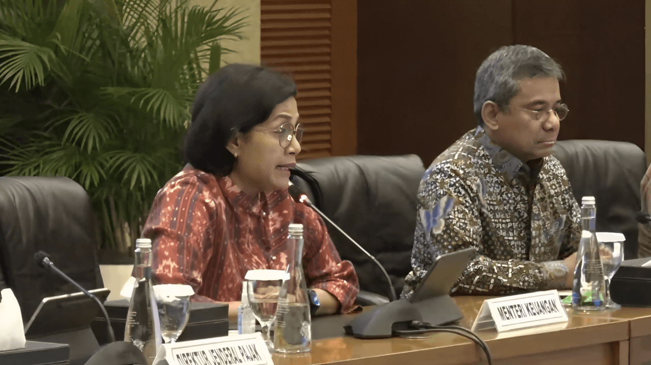 Konflik Iran-Israel Berpotensi Membebani APBN, Sri Mulyani Minta Waspada