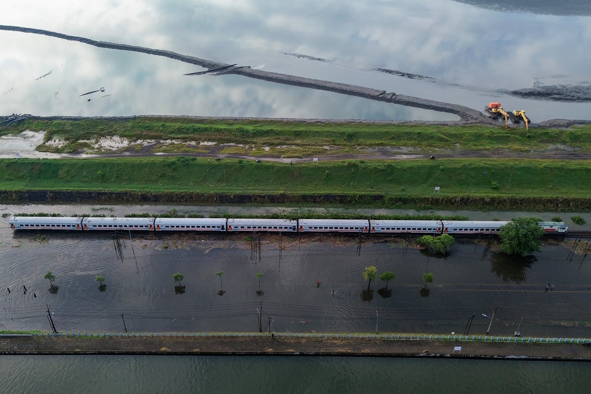 KAI Catat 521.698 Ton Komoditas Perkebunan Terdistribusi Lewat Rel Kereta