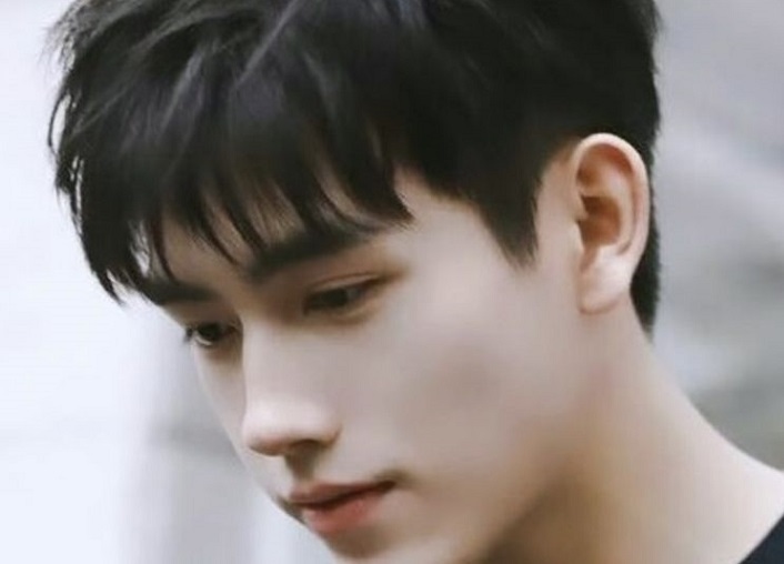 Gaya Rambut Pria Sesuai Bentuk Muka yang Tren di 2025