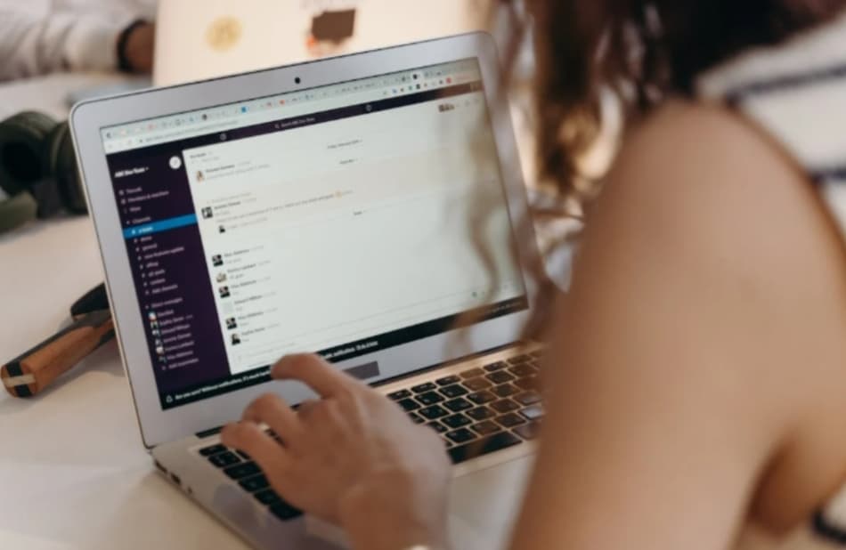 Mau Melamar Kerja? Perhatikan Beberapa Hal Penting Ini! Berikut Contoh Surat Lamaran via Email yang Baik dan Benar!