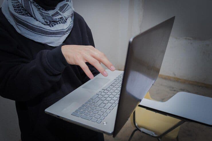 Iran Matikan Internet, Peretas Israel Diduga Serang Bank dan Bursa Kripto