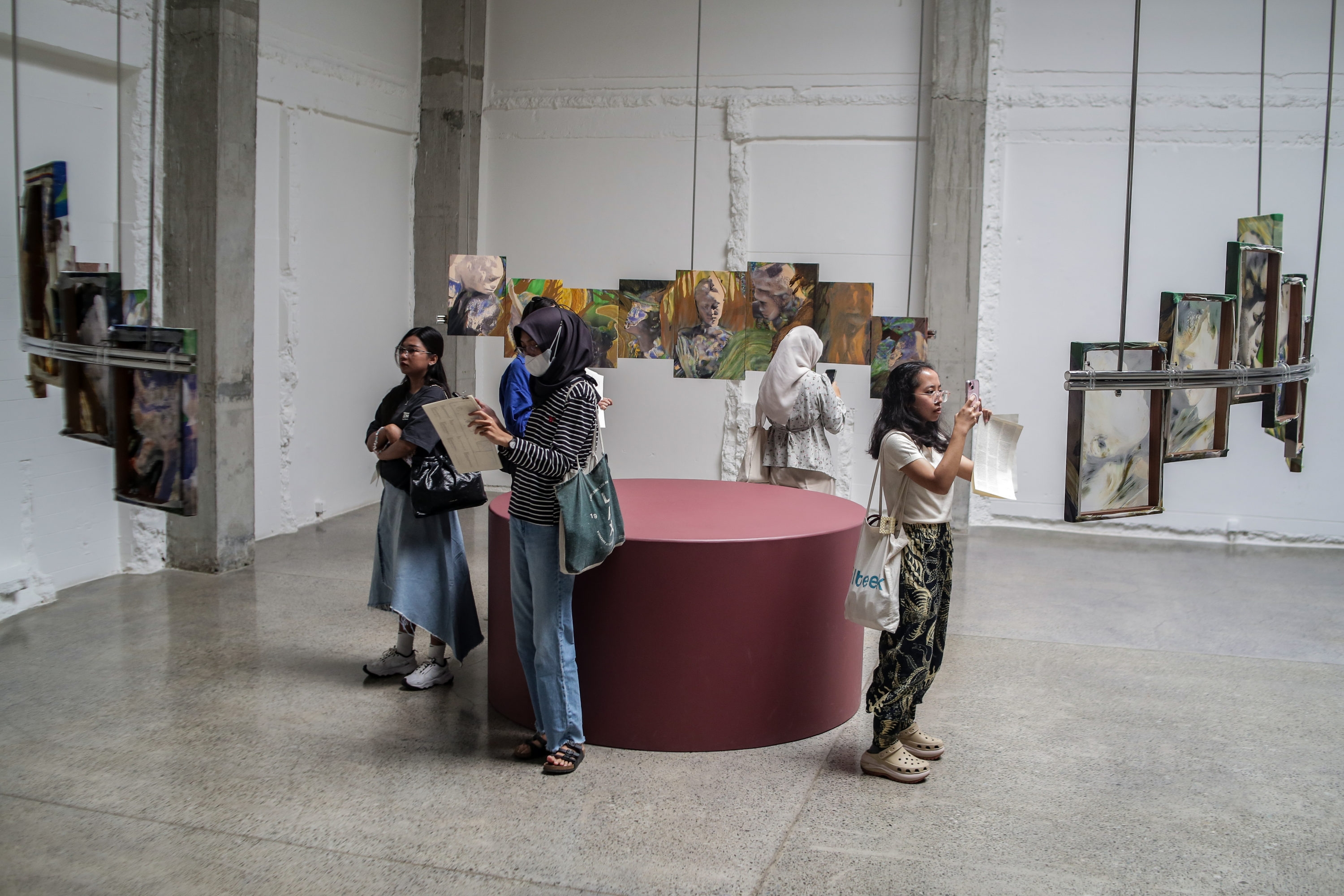 Keterampilan Bermedia Digital dengan Fokus Produksi dan Diseminasi Konten Digital dengan Memahami Etika dan Keamanan Digital, Merupakan Deskripsi dari