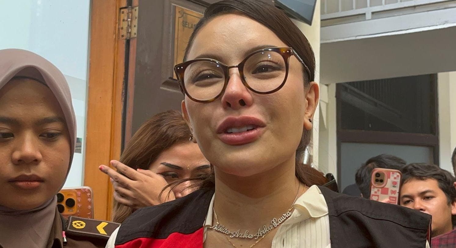 Nikita Mirzani Dituntut 11 Tahun Penjara Atas Pemerasan dan TPPU