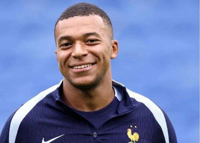Apa Agama Mbappe? Profil dan Latar Belakang Pemain Sepak Bola Asal Prancis Ini Bikin Mengejutkan!