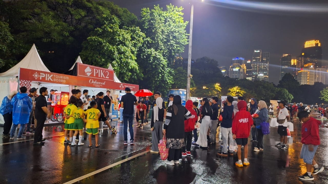 Booth PIK2 Jadi Primadona di GBK, Anak-anak dan Suporter Antusias Ikut Aktivitas Seru