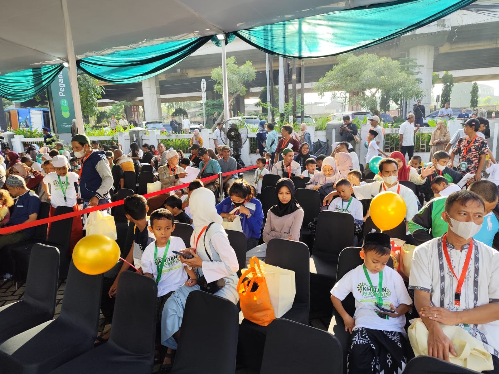 Dukung Masyarakat Sehat Sejahtera, Pegadaian Kanwil VIII Jakarta 1 Gelar Khitan Massal Gratis