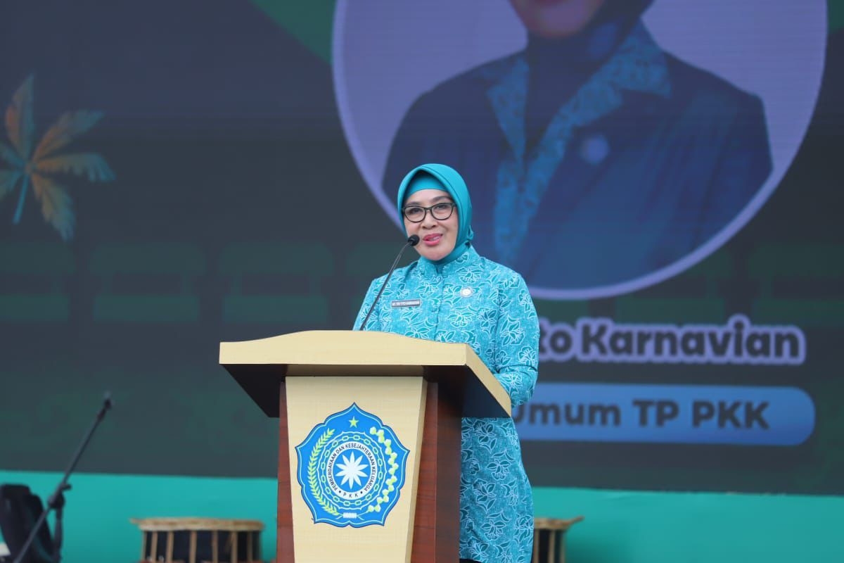 HKG ke-53: Tri Tito Resmi Buka Pameran Festival UMKM 2025 dan Pemeriksaan Kesehatan Gratis