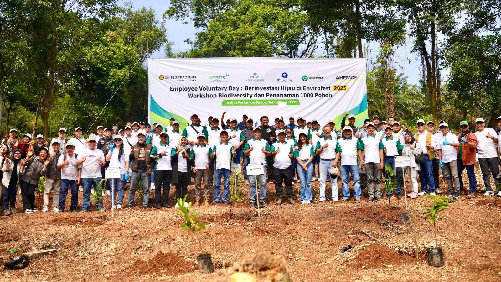 United Tractors Gaungkan Aksi Hijau Melalui EnviroFest 2025 di Hari Lingkungan Hidup