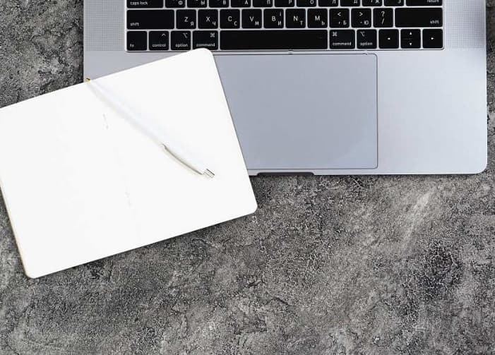 Revolusi Touchpad Laptop dengan Layar E-Paper Berwarna dari E Ink