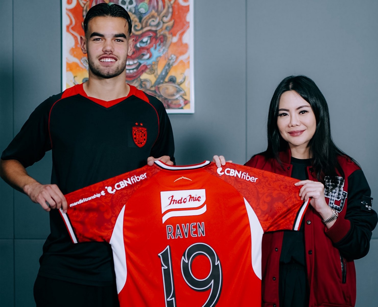 Tinggalkan Belanda, Jens Raven Resmi Gabung Bali United dengan Kontrak 3 Tahun