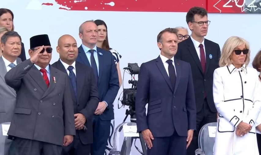 Prabowo Diperlakukan Istimewa Oleh Presiden Macron dalam Peringatan Bastille Day