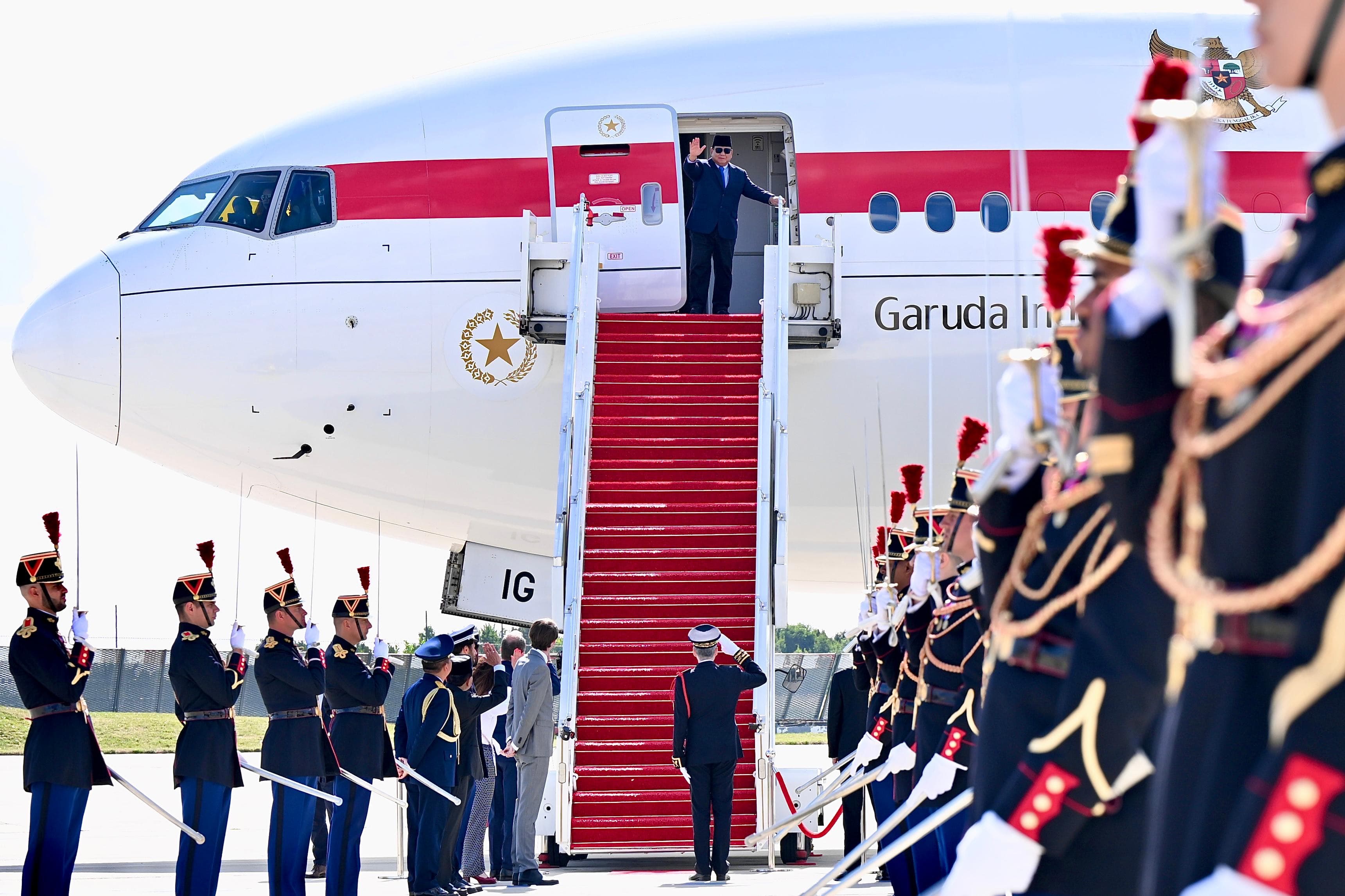 Akhiri Lawatan Luar Negeri, Prabowo Bertolak dari Paris Menuju Tanah Air