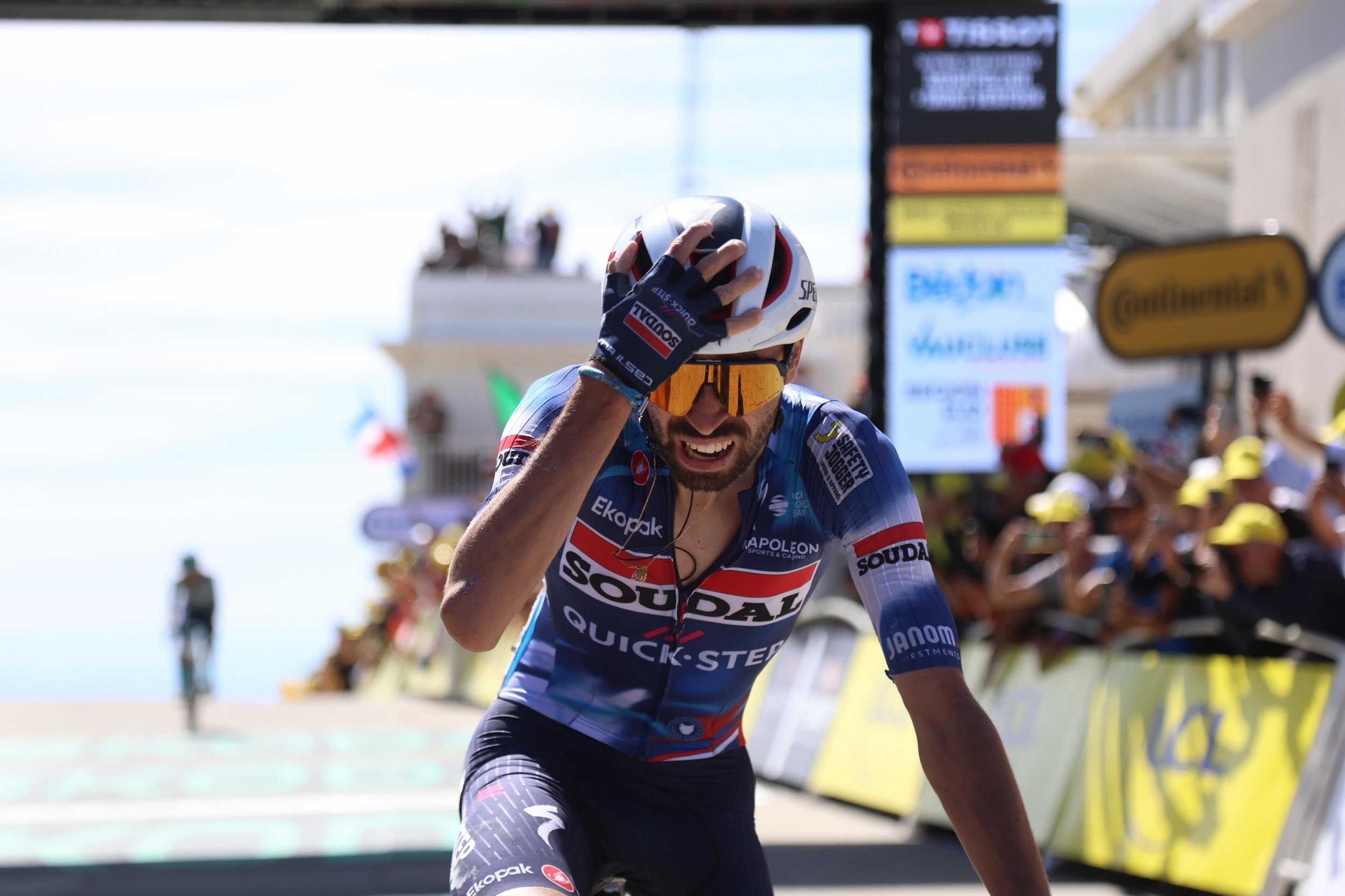 Tour De France: Pembalap Tuan Rumah Valentin Paret-Peintre Menang Dramatis di Tanjakan Etape 16