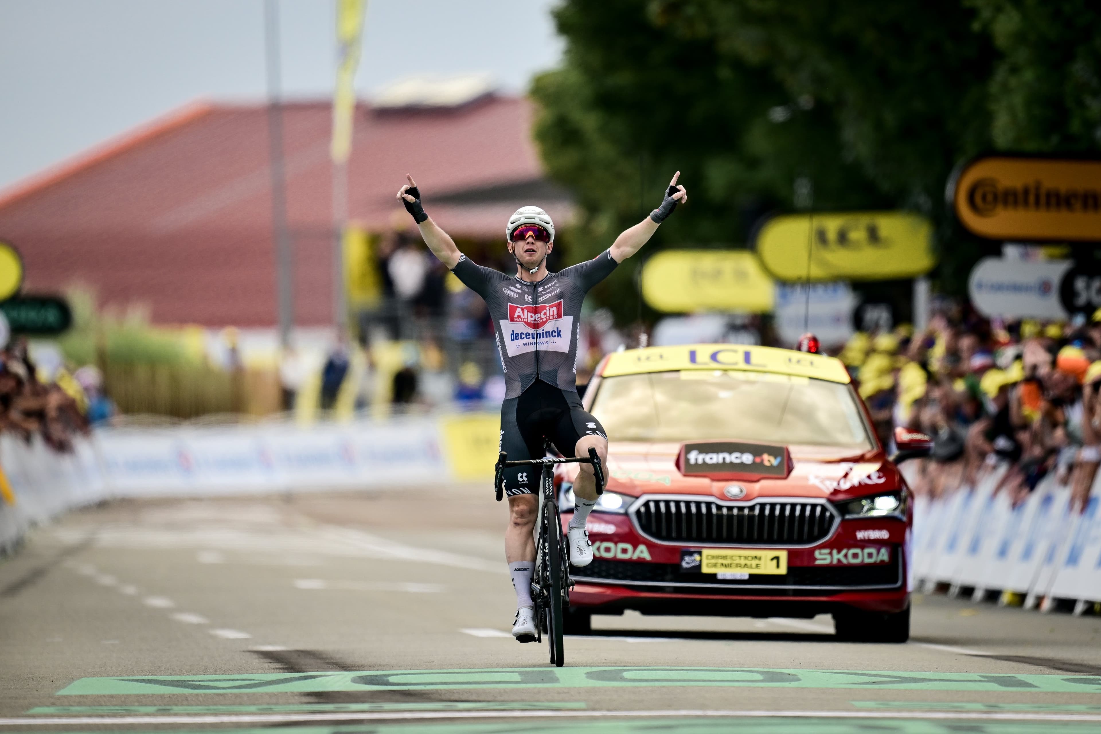 Tour De France: Tadej Pogacar Hampir Pasti Raih Gelar Keempat, Kaden Groves Juara Etape 20
