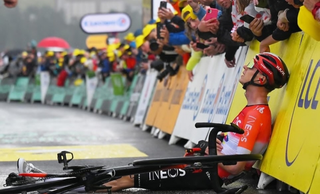 Thymen Arensman Menangi Etape 19 Tour de France 2025