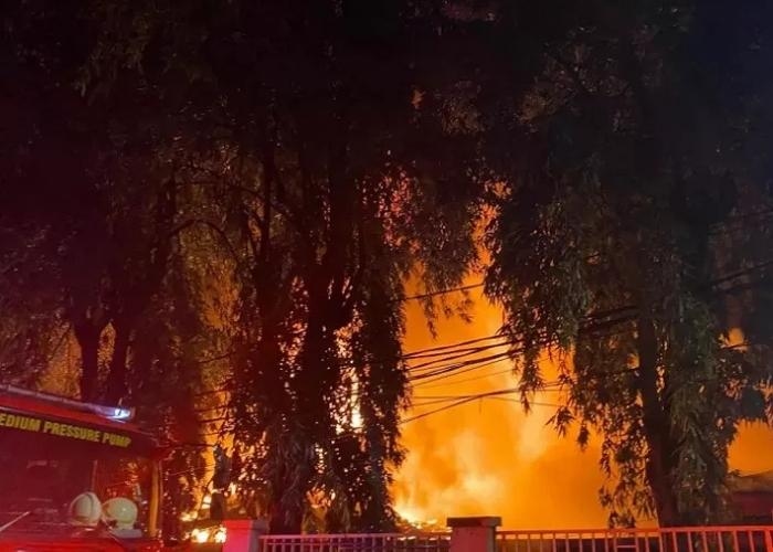 Sejarah Pasar Taman Puring, Pusat Barang Bekas Legendaris yang Terbakar Hebat Hari Ini!