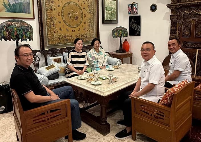 Dasco Unggah Foto Bersama Mensesneg Temui Megawati, Puan dan Prananda